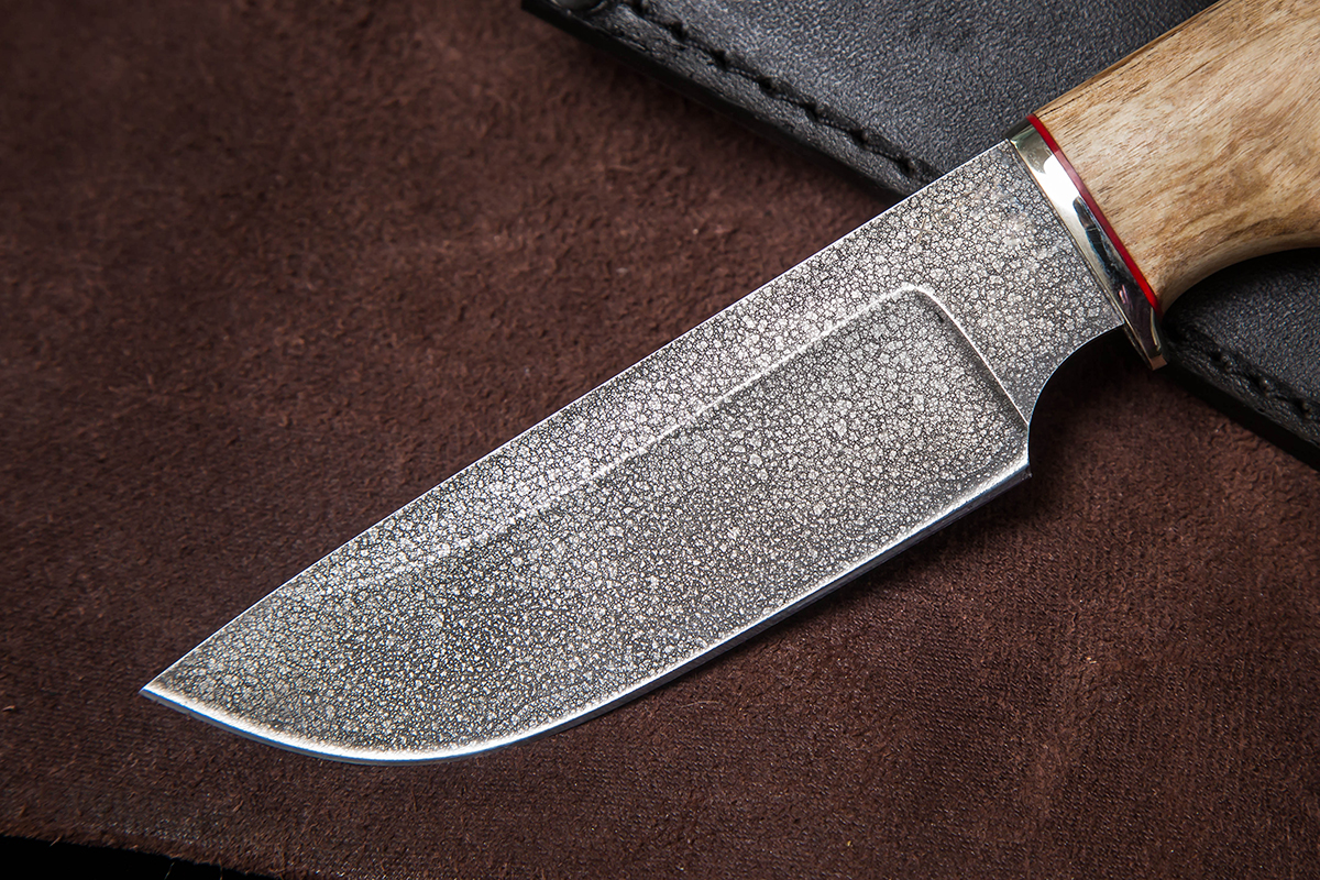 Фото ножа Охотник — 210, сталь хв5, притин мельхиор, стабилизированная карельская береза превью - 2