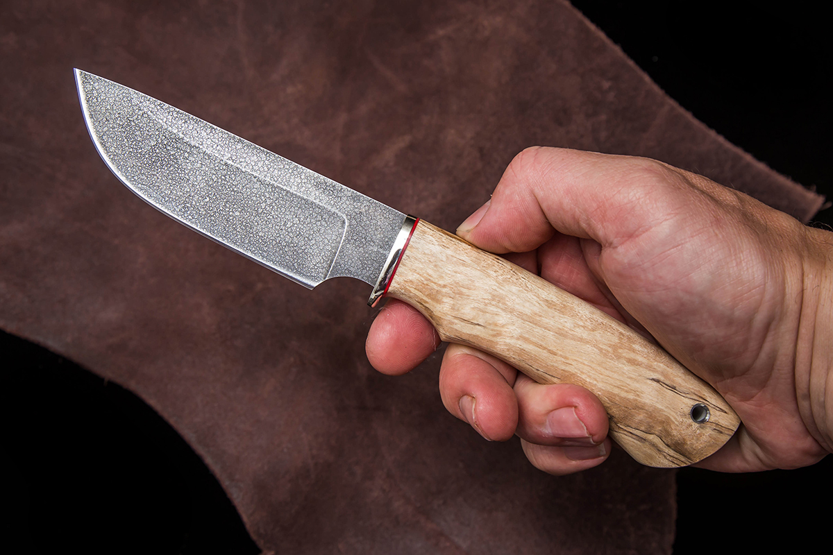 Фото ножа Охотник — 210, сталь хв5, притин мельхиор, стабилизированная карельская береза - 5