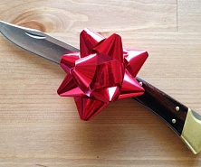 Можно ли дарить или получать нож в подарок картинка